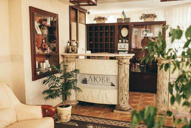 Отель Hotel-Restaurant Lyube Plus Хмельницкий-13